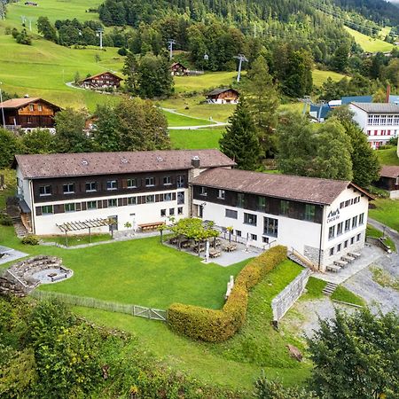 Family & Mountain Lodge C'Est La Vie Hasliberg Bagian luar foto