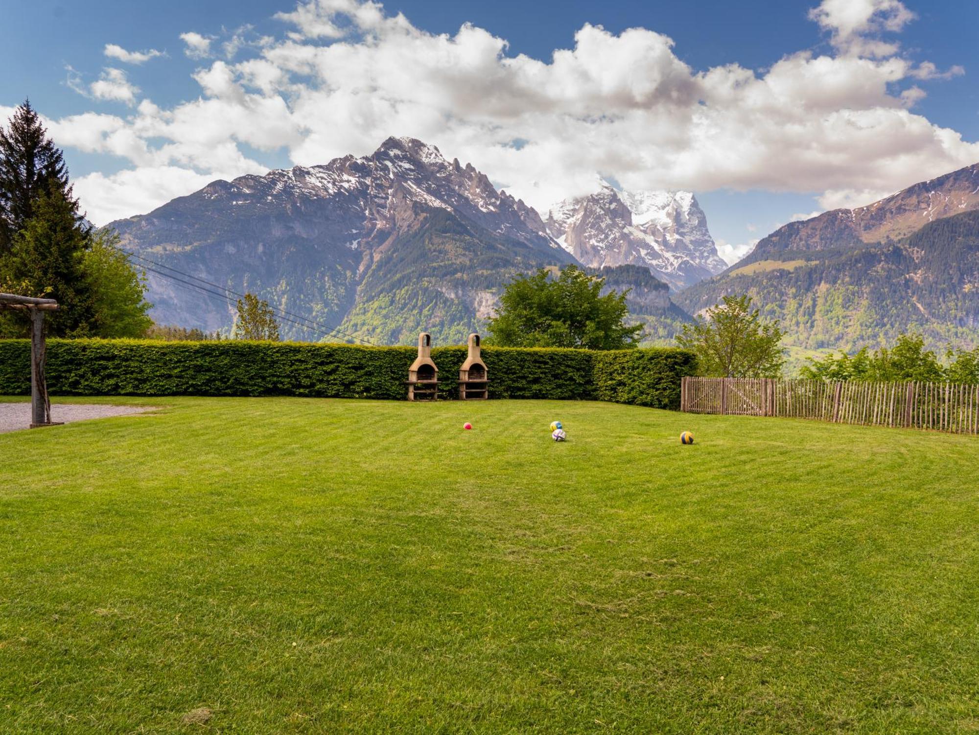Family & Mountain Lodge C'Est La Vie Hasliberg Bagian luar foto